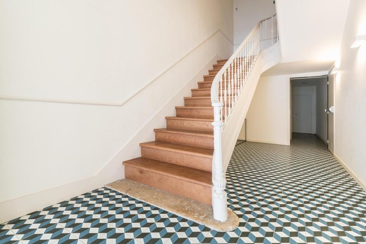 Graceful Design Studio With Romantic View Lisbon Luaran gambar
