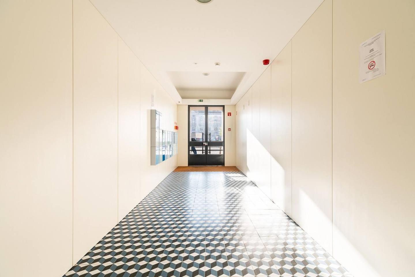 Graceful Design Studio With Romantic View Lisbon Luaran gambar