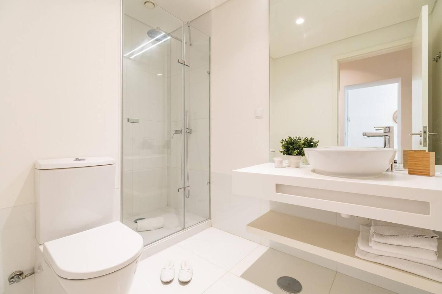 Graceful Design Studio With Romantic View Lisbon Luaran gambar