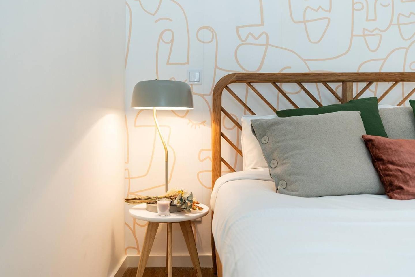 Graceful Design Studio With Romantic View Lisbon Luaran gambar